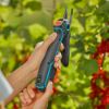 Immagine di CESOIE A BATTERIA ASSISTCUT TAGLIO BYPASS 25MM 3,6V - 2,0AH 470GR GARDENA