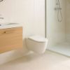 Immagine di VASO ICON 2022 SET SOSPESO RIMFREE CON SEDILE AMMORTIZZATO SGANCIO RAPIDO CERAMICA BIANCA GEBERIT