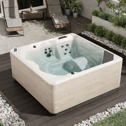 Immagine di MINIPISCINA DA ESTERNO VITA XL MISURA 200X200 CM H. 85 CM STD UV+CROMOLIGHT+BLUETOOTH CON PANNELLI PVC FINITURA OAK-ALPINE E COPERTURA ESTIVA NOVELLINI